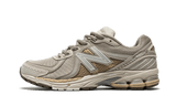 New Balance 860 V2 Mars - image 1