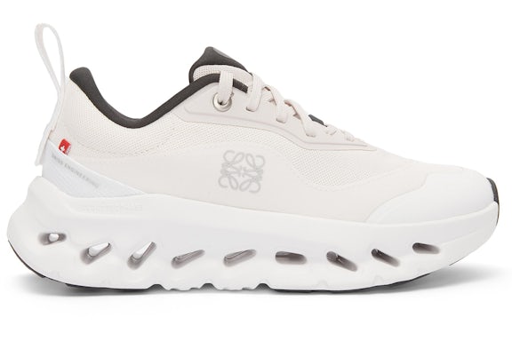 On Running Cloudtilt 2 LOEWE Sand White - image 1