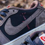 Air Jordan 1 Retro Low Travis Scott - image 5