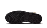 Air Jordan 1 Mid SE Flight Club - image 3