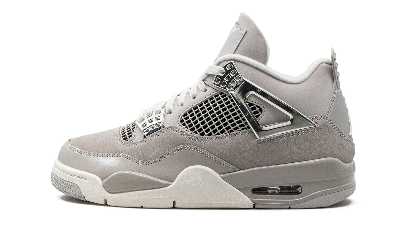 Air Jordan 4 Retro Frozen Moments - image 1