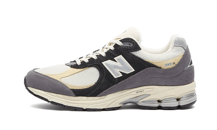 New Balance 2002R Magnet - image 1