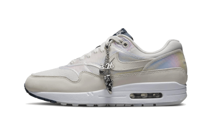 Nike Air Max 1 La Ville Lumiere - image 1