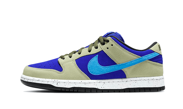 Nike Sb Dunk Low Celadon - image 1